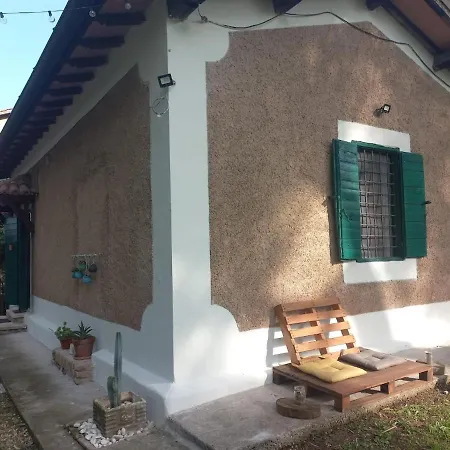 Casa Shanti Nyaraló *
